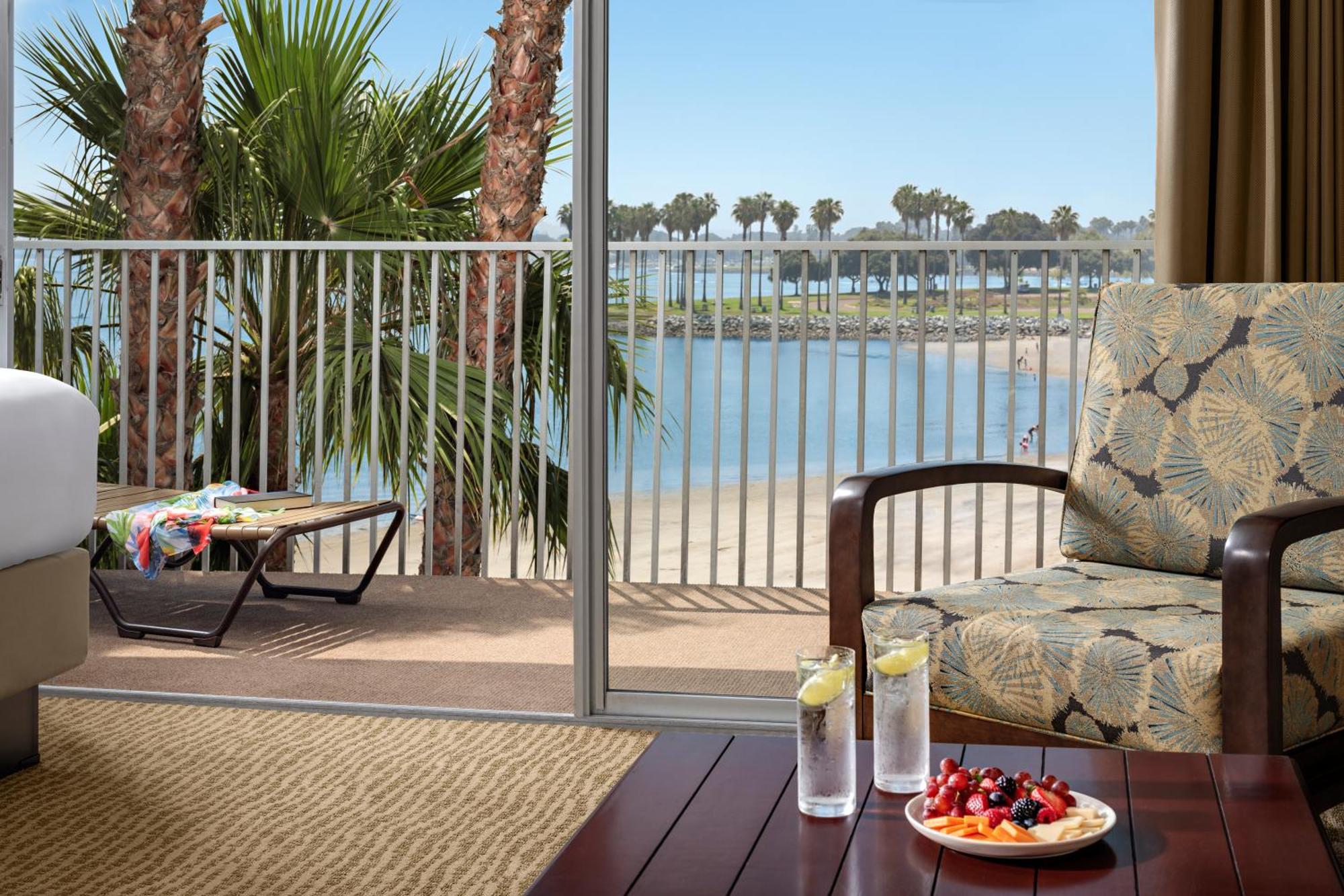 Bay Junior Suite 2 Queens