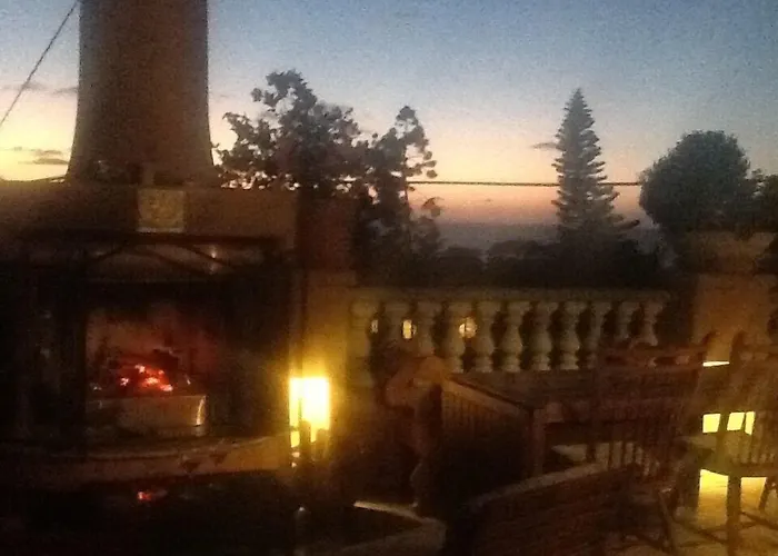 B&B only: Secret Garden Inn