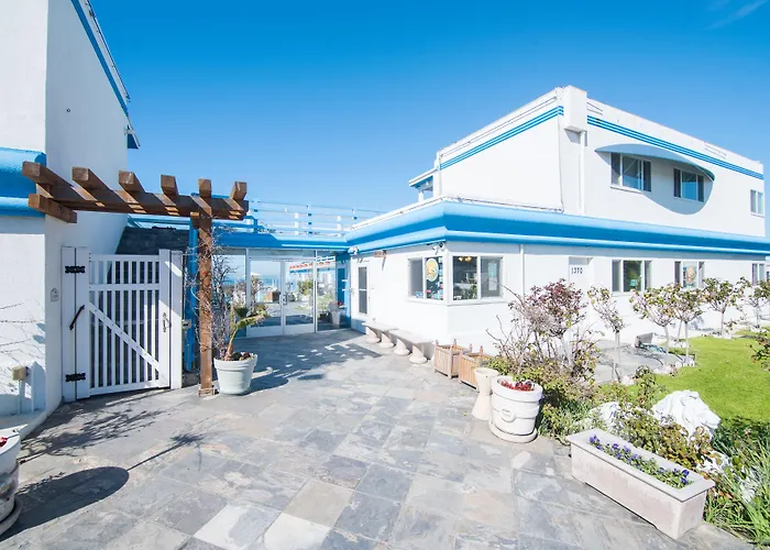 The Inn At Sunset Cliffs