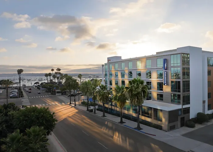 Homewood Suites By Hilton Downtown/Bayside