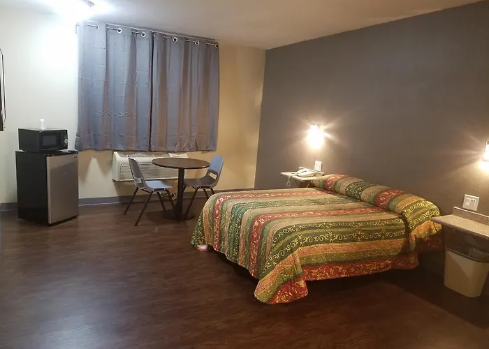 Motel: Travel Time Motel