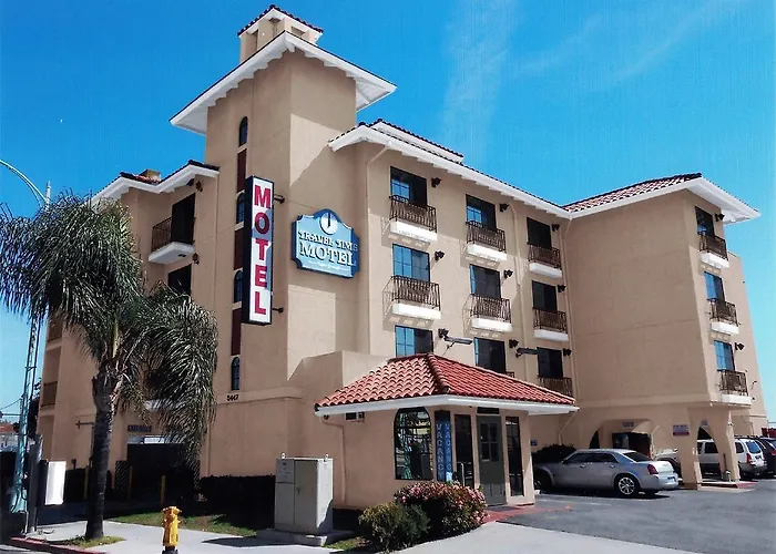 Motel: Travel Time Motel
